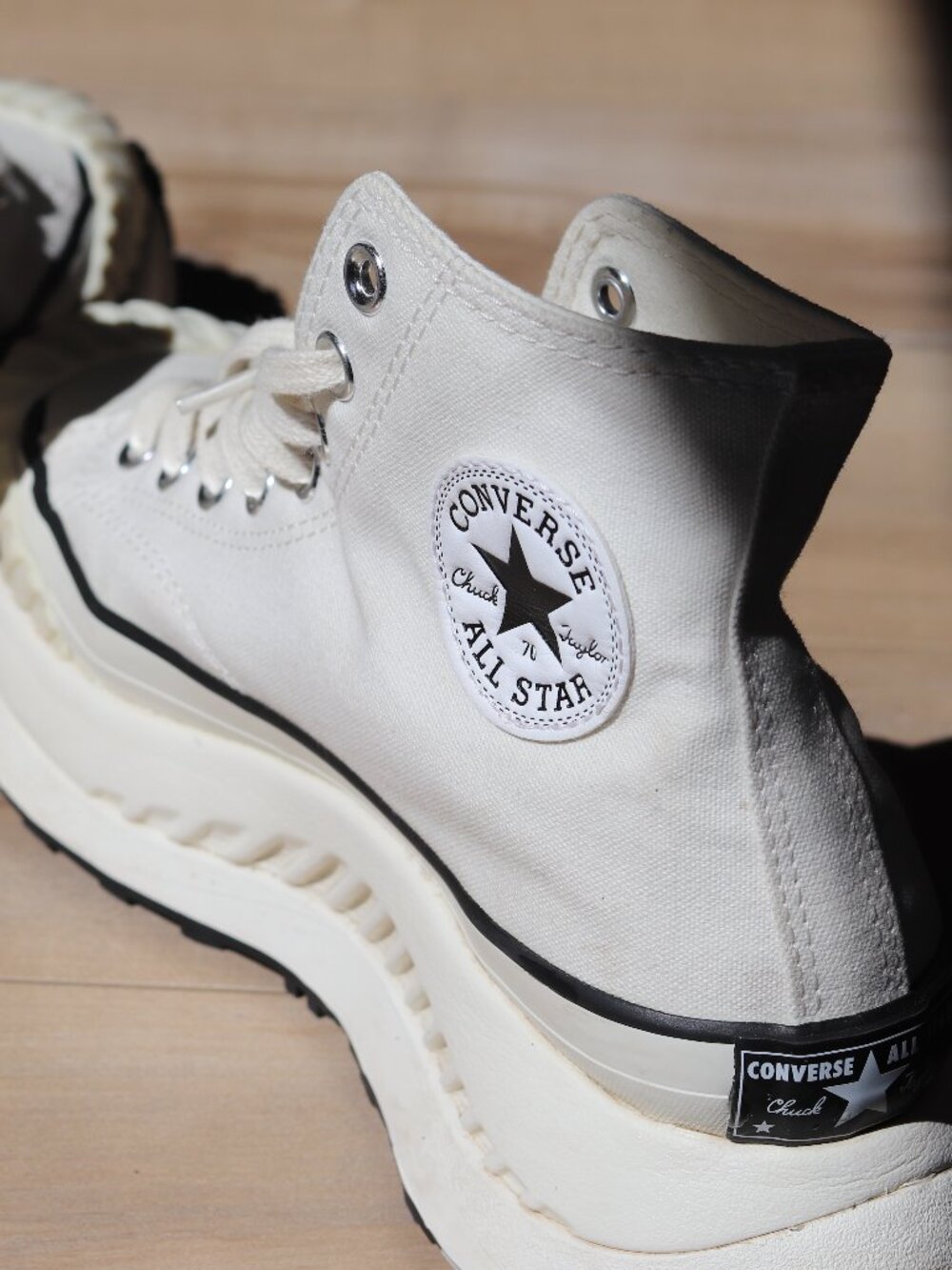 Converse Chuck 70 AT-CX High Top Platform Sneakers Cream/White Women's Size 9